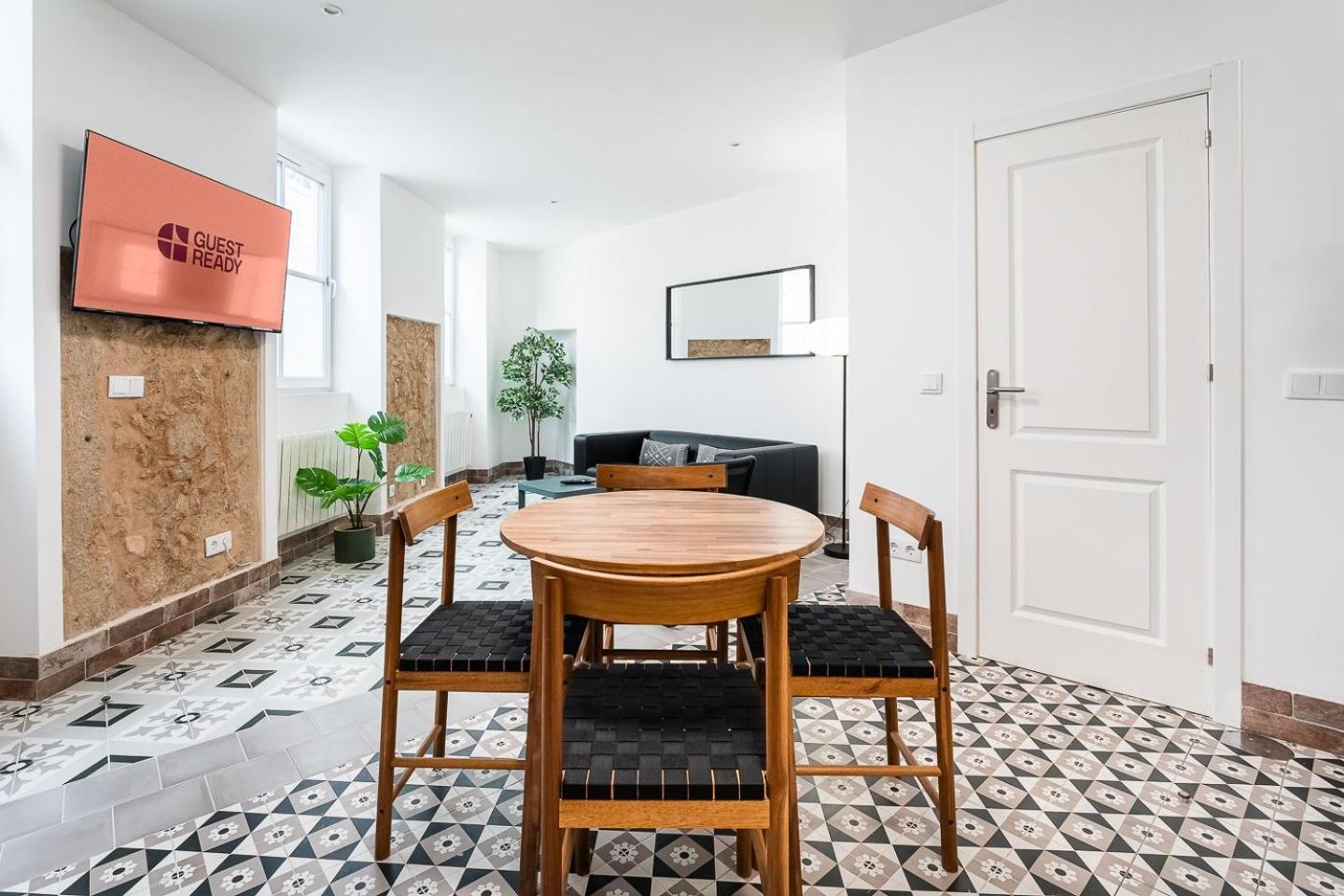 Guestready - Serene Hideout In Downtown Porto Exterior photo